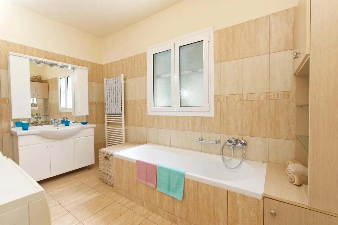 Holiday home Stella'S Place Karavomylos